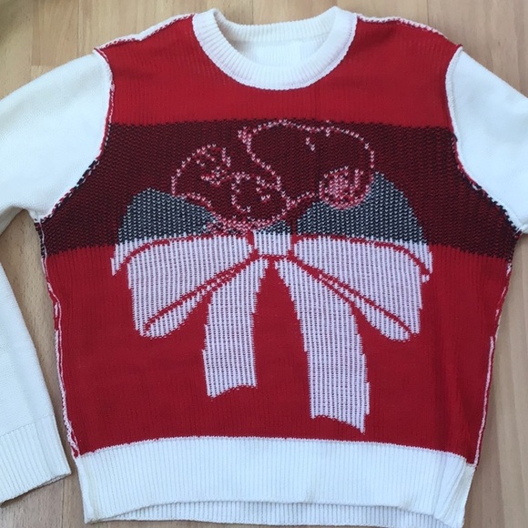 Snoopy Valentine’s Bow Sweater ❤️ + Socks in Heart Shaped Box / Peanuts - Picture 6 of 16